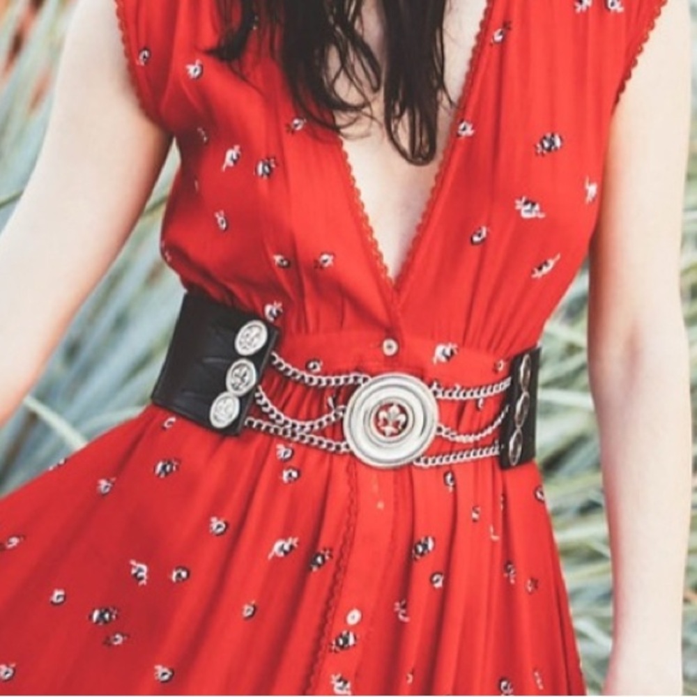 NWT // Presidio // Black and Silver Chain Belt
